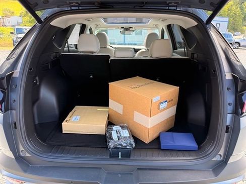 New 2025 Hyundai Tucson Limited image 24