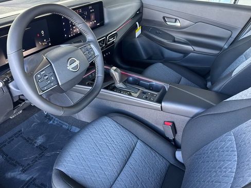 New 2026 Nissan Sentra SV w/ SV Convenience Package FWD image 7