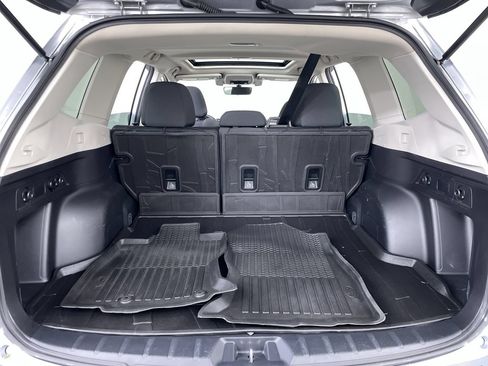 Used 2021 Subaru Forester Premium AWD/4WD image 21