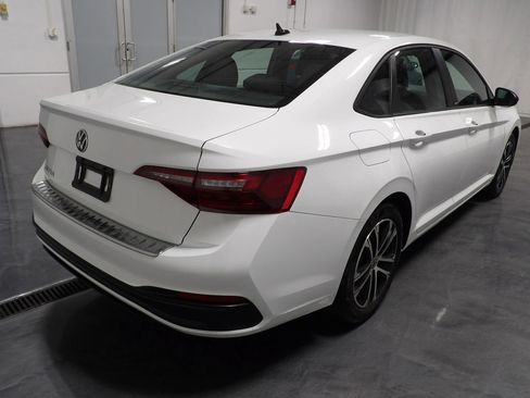 Used 2023 Volkswagen Jetta Sport image 5