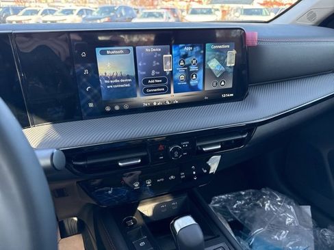 New 2026 Nissan Kicks SR w/ SR Premium Package image 15