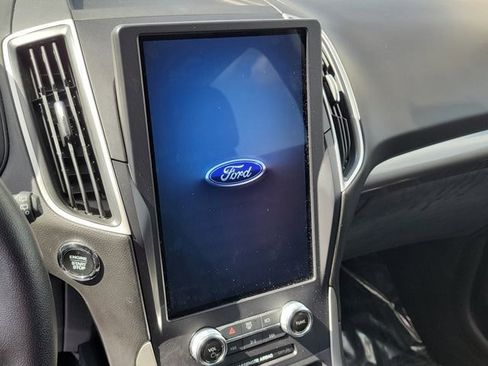 Used 2024 Ford Edge SEL image 19