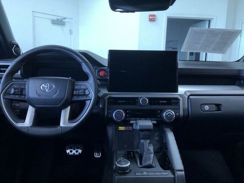 Certified 2026 Toyota 4Runner TRD Sport Premium AWD/4WD image 17