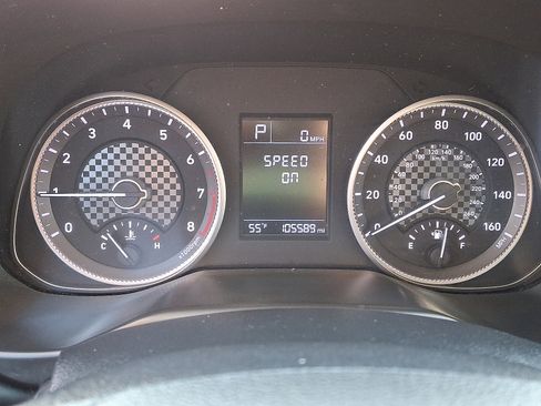 Used 2019 Hyundai Elantra SE w/ Winter Weather Package image 22