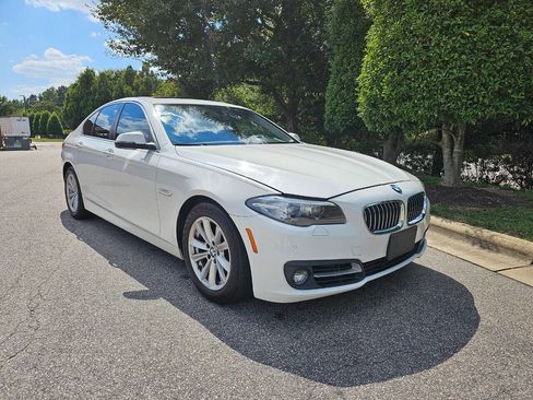 Used 2016 BMW 528i xDrive Sedan image 7