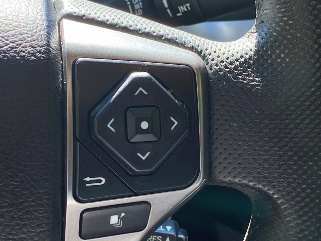 Used 2022 Toyota Tacoma SR5 w/ Technology Package RWD image 19