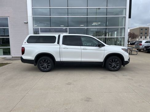 Used 2021 Honda Ridgeline Sport image 4
