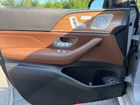 Certified 2025 Mercedes-Benz GLE 350 4MATIC image 28