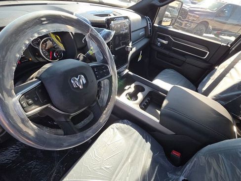 New 2026 RAM 2500 Big Horn AWD/4WD image 12