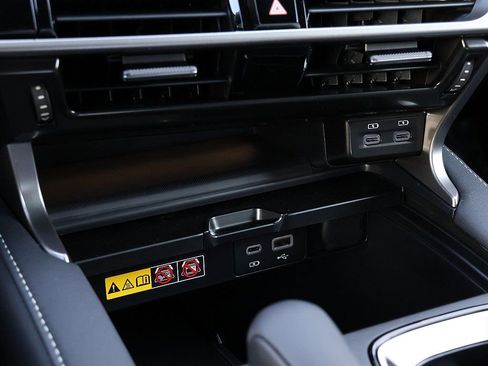 New 2026 Lexus RX 450h AWD image 24