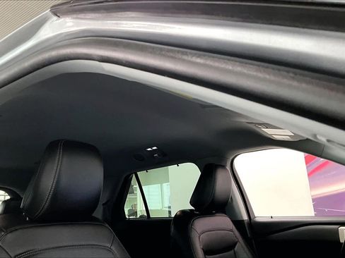 Used 2023 Ford Explorer Limited AWD/4WD image 27