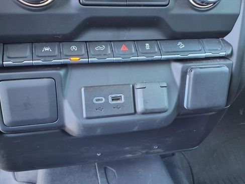 Used 2024 Chevrolet Silverado 1500 Custom Trail Boss image 19