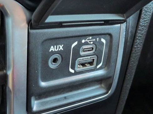 Used 2025 Jeep Gladiator Sport AWD/4WD image 20