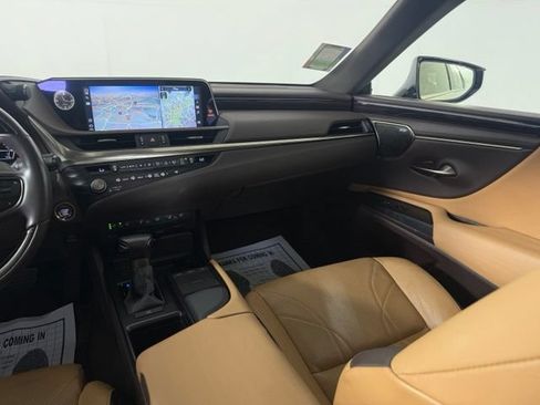 Used 2021 Lexus ES 350 Ultra Luxury w/ Accessory Package FWD image 21