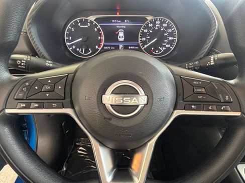 Used 2025 Nissan Sentra SV FWD image 22