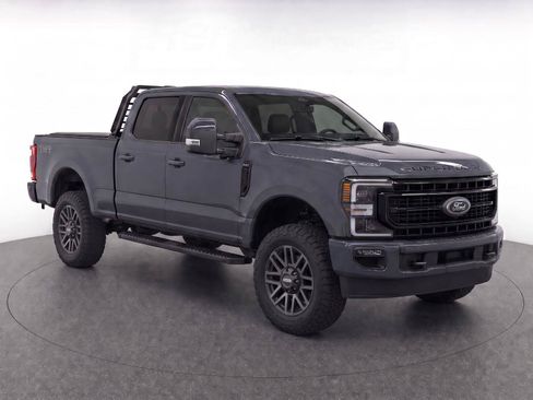 Used 2021 Ford F250 Lariat AWD/4WD image 2