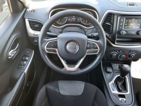 Used 2017 Jeep Cherokee Sport AWD/4WD image 23
