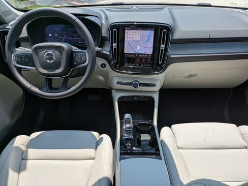 New 2026 Volvo XC40 B5 Plus w/ Climate Package image 15