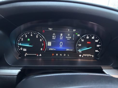 Certified 2022 Ford Explorer XLT w/ Equipment Group 202A image 22