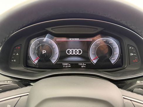 Used 2024 Audi Q7 2.0T Premium w/ Convenience Package AWD/4WD image 23