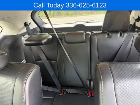 Used 2021 Toyota Highlander Limited FWD image 13