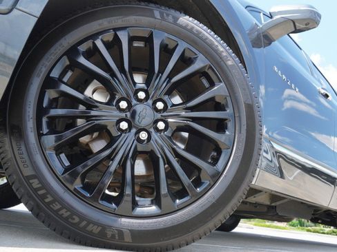 Used 2020 Chevrolet Blazer Premier w/ Driver Confidence II Package FWD image 11