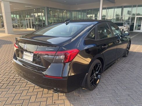 Used 2024 Honda Civic Sport image 5