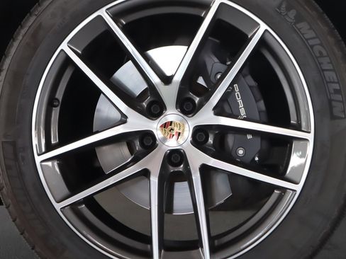 Certified 2026 Porsche Macan AWD/4WD image 25