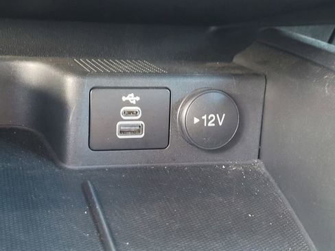 Used 2025 Ford Escape ST-Line AWD/4WD image 19