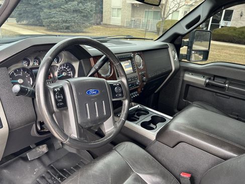 Used 2012 Ford F250 Lariat w/ Lariat Ultimate Pkg AWD/4WD image 17