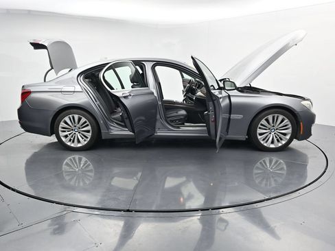 Used 2015 BMW 740i RWD image 41