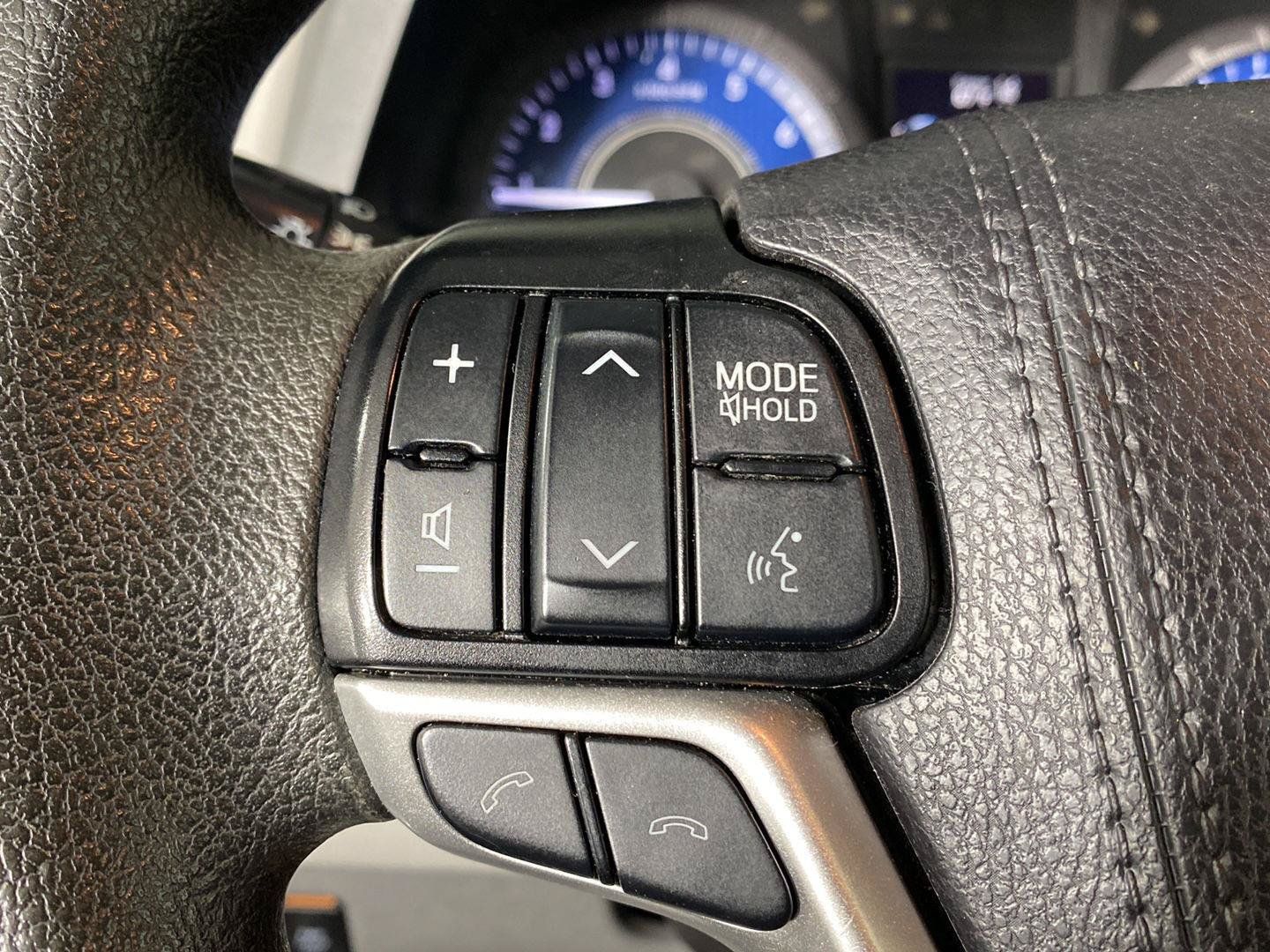 Used 2020 Toyota Sienna LE AWD/4WD image 18