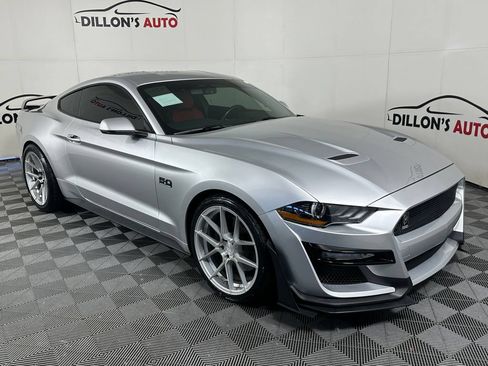 Used 2018 Ford Mustang GT Premium w/ Equipment Group 401A RWD image 11
