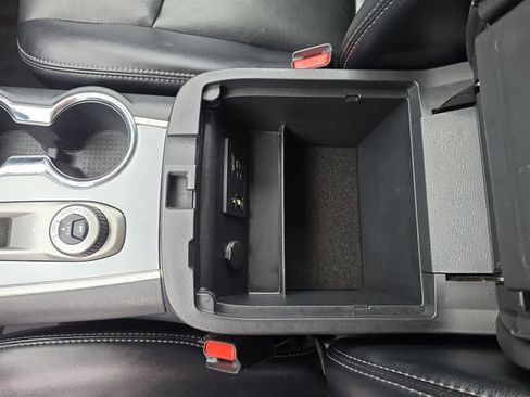 Used 2019 Nissan Pathfinder SL AWD/4WD image 27