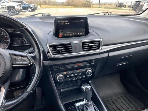 Used 2017 MAZDA MAZDA3 Grand Touring image 9