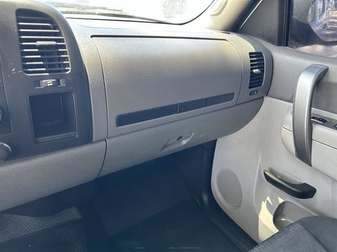 Used 2012 Chevrolet Silverado 2500 W/T AWD/4WD image 15