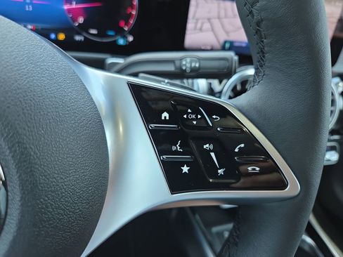 New 2026 Mercedes-Benz GLB 250 4MATIC image 22