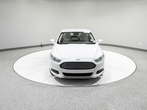 Used 2016 Ford Fusion SE FWD image 21