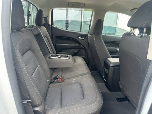 Used 2022 Chevrolet Colorado LT w/ Safety Package image 13