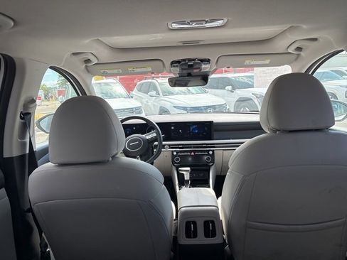 Used 2025 Hyundai Tucson SEL image 13