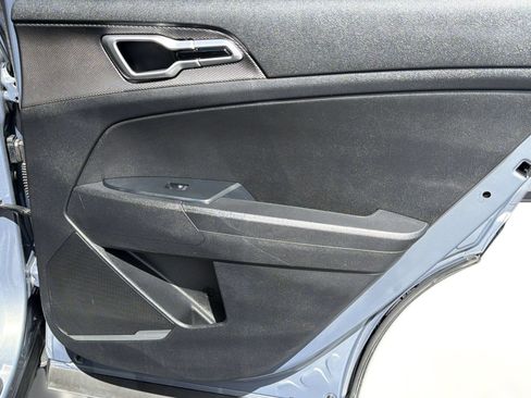 Used 2025 Kia Sportage LX FWD image 32