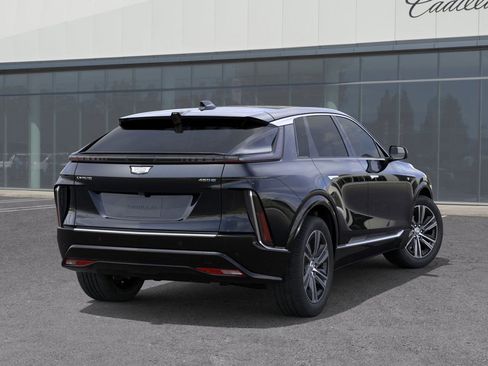 New 2025 Cadillac Lyriq Luxury image 5