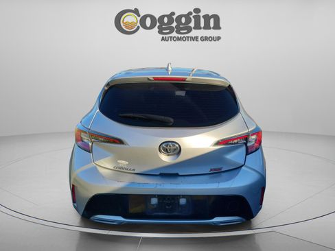 Used 2021 Toyota Corolla XSE image 3