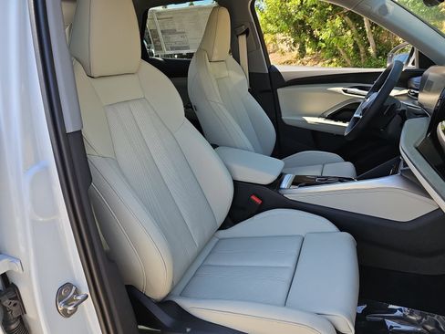 New 2026 Audi Q5 Premium Plus AWD/4WD image 10