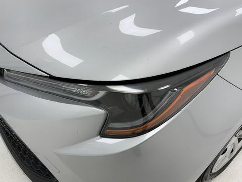 Used 2021 Toyota Corolla LE FWD image 6