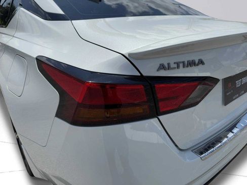 Used 2023 Nissan Altima 2.5 SR w/ SR Premium Package image 52