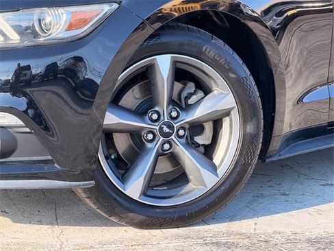 Used 2016 Ford Mustang V6 w/ Equipment Group 051A image 22