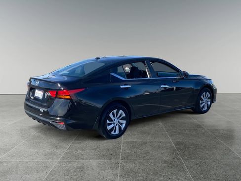 Used 2025 Nissan Altima 2.5 S image 5