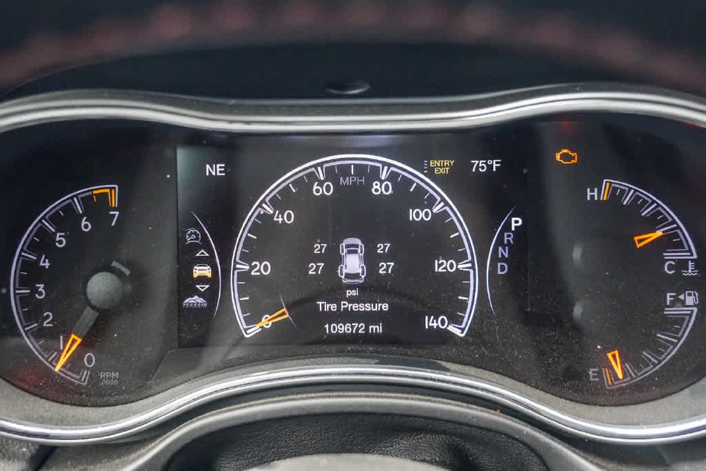 Used 2018 Jeep Grand Cherokee Trailhawk w/ Trailhawk Luxury Group AWD/4WD image 21