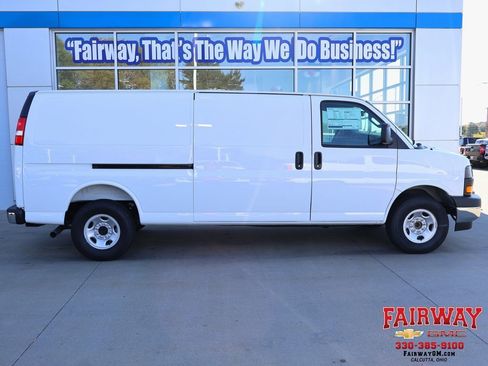 New 2025 GMC Savana 3500 Work Van w/ Driver Convenience Package image 1